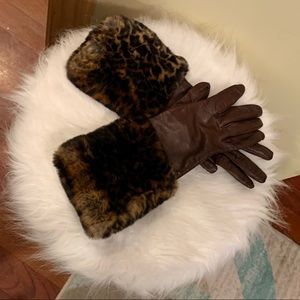Women’s Leather & Silk Gloves w/Rabbit Fur